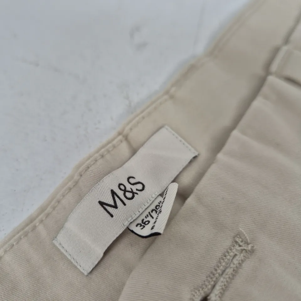 M&S REGULAR FIT TROUSERS – UK 36 (W36 L29) – BEIGE