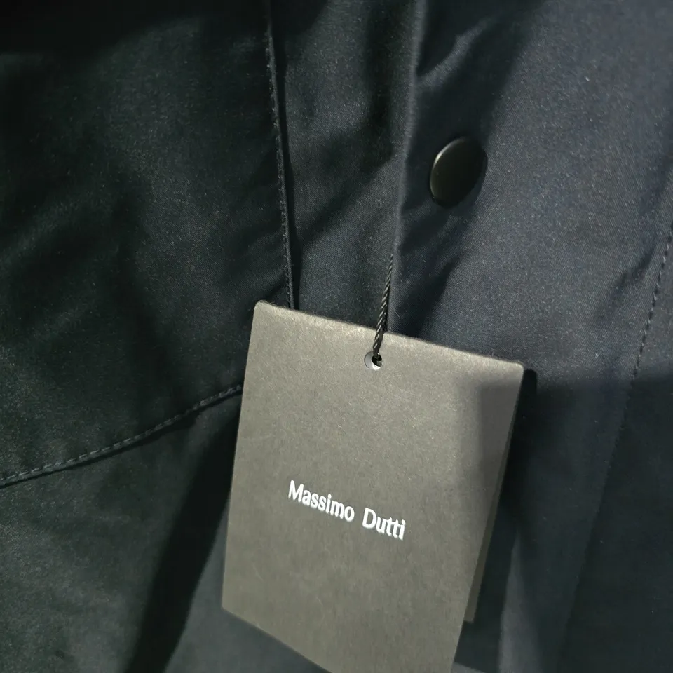 MASSIMO DUTTI MEN'S NAVY PADDED JACKET – TAG ATTACHED