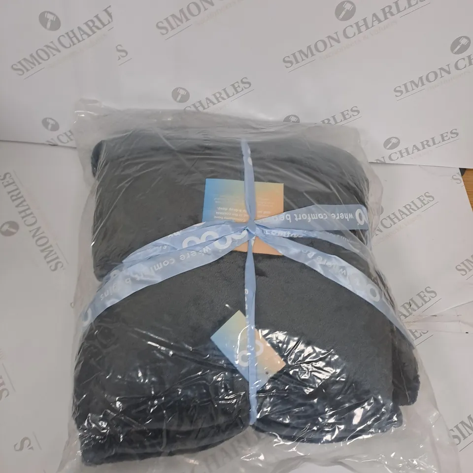 OODIE OVERSIZED WEARABLE BLANKET - SIZE NOT SPECIFIED - BLACK