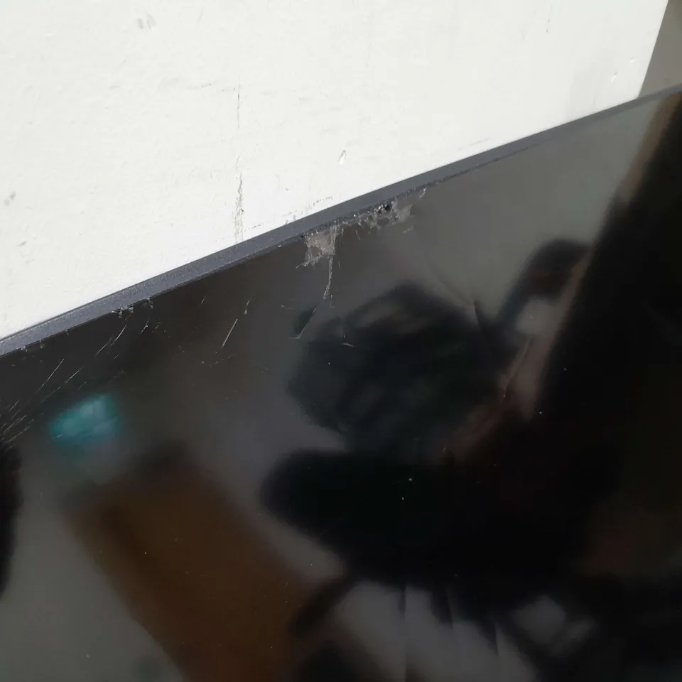 HISENSE 50" SMART 4K TV   