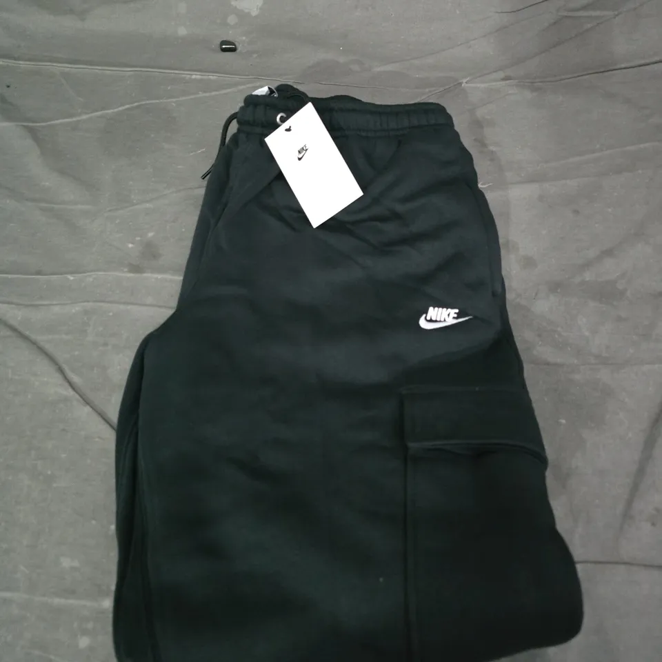 NIKE BLACK JOGGERS - SIZE M 