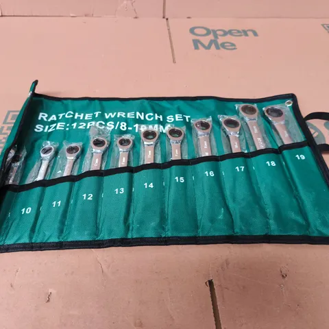 RATCHET WRENCH SET – 12PC, 8-18MM, GREEN ROLL CASE