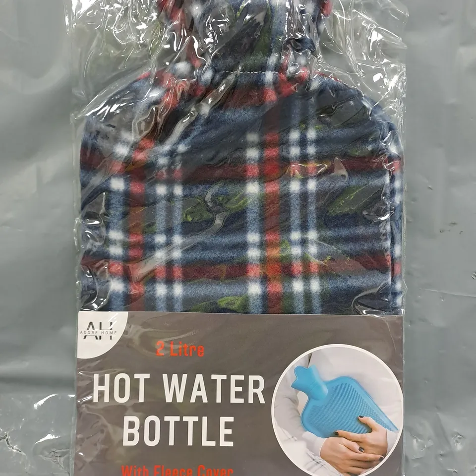 BOX OF APPROXIMATELY 10 ASSORTED HOUSEHOLD ITEMS TO INCLUDE 2L HOT WATER BOTTLE W. FLEECE COVER, ETC - COLLECTION ONLY