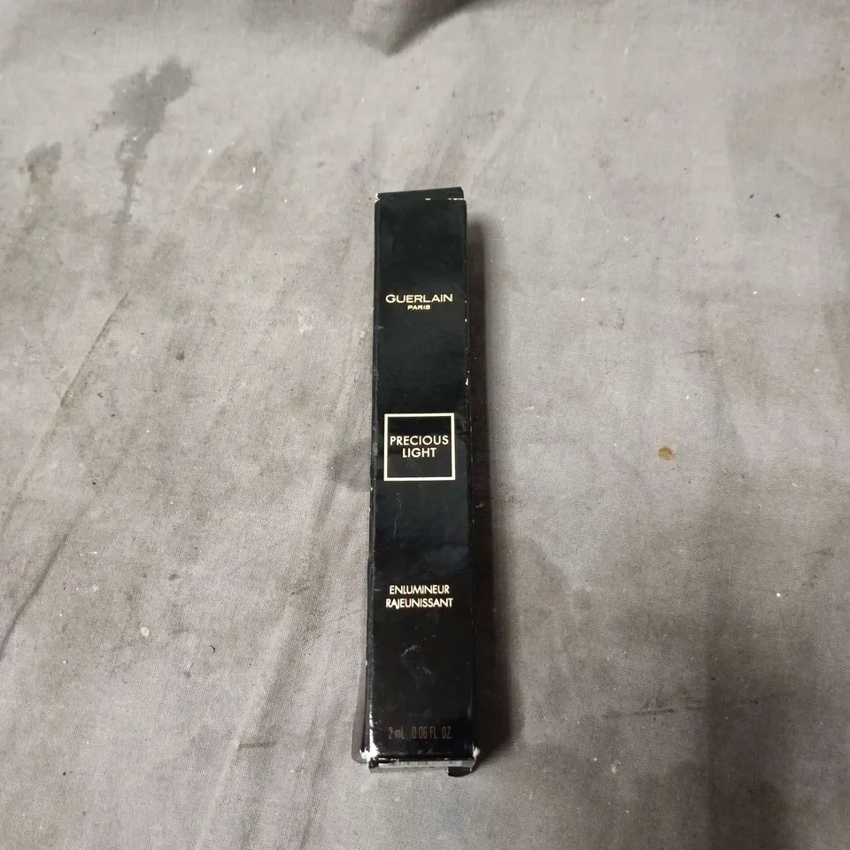 GUERLAIN PARIS PRECIOUS LIGHT 02 2ML REJUVENATING ILLUMINATOR
