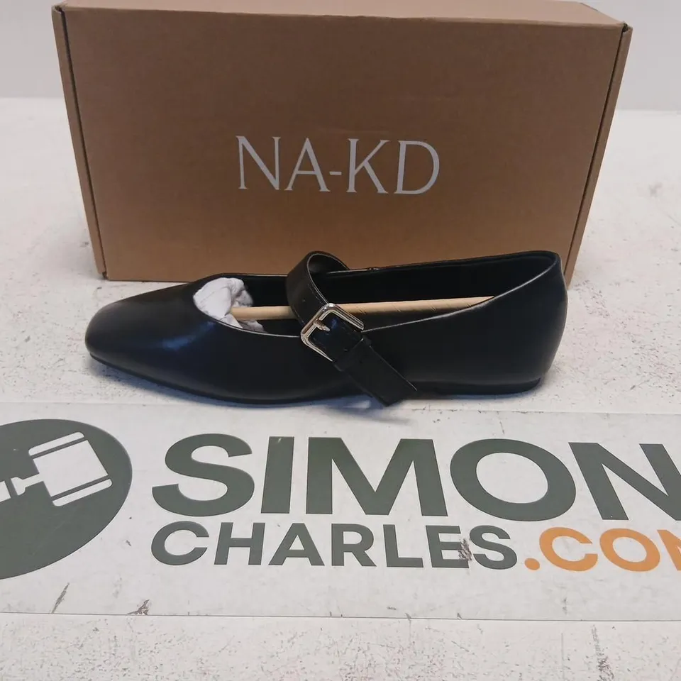 NA-KD STRAP DETAIL BALLERINAS, BLACK – UK 3.5 (EU 36)