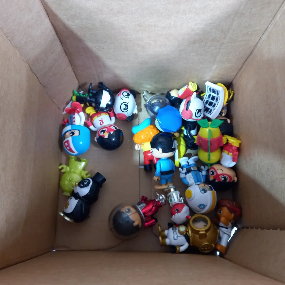 BOX OF APPROX 20 BONKERS FIGURES WITH TWO SPACE SHIPS