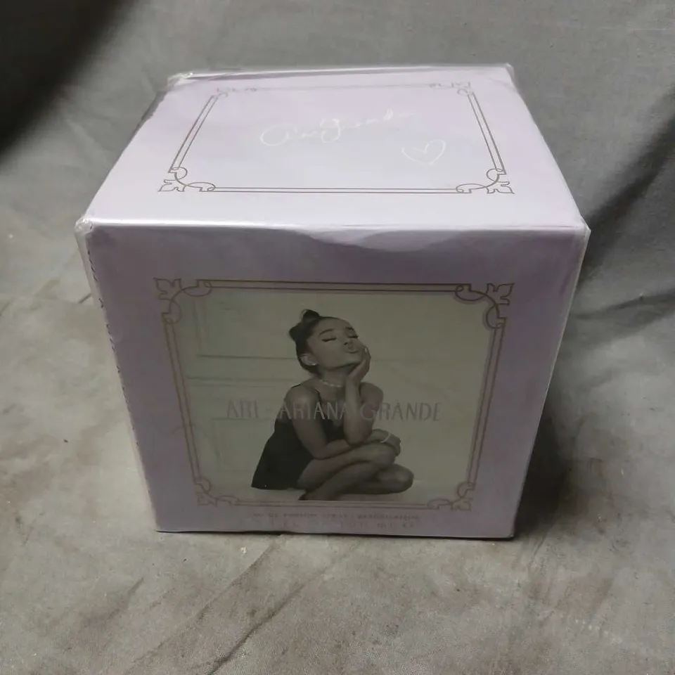 BOXED ARI BY ARIANA GRANDE EAU DE PARFUM 100ML