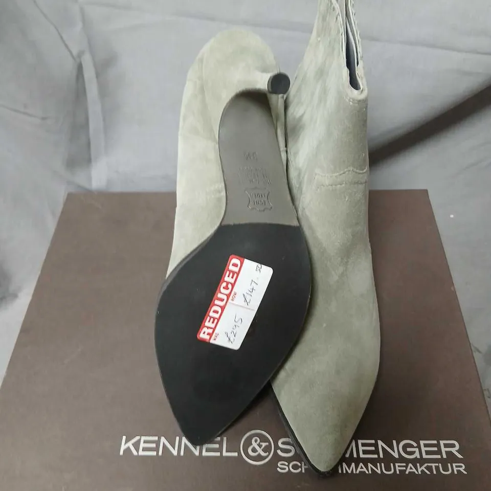 KENNEL & SCHMENGER SUEDE ANKLE BOOTS – LIGHT GREY, MID-HEEL