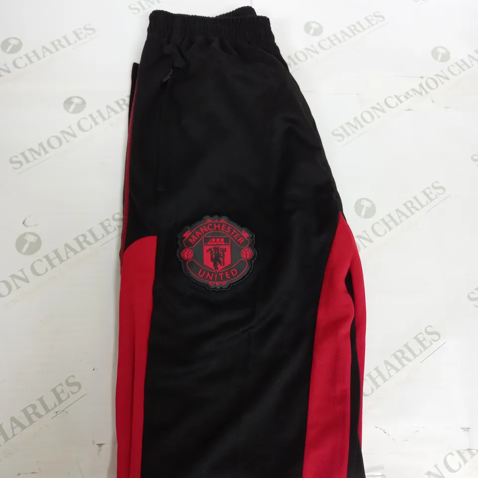 MANCHETSER UNITED FC TRAINING TRACKSUIT BOTTOMS SIZE S