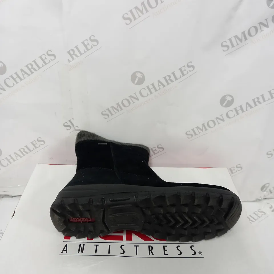 BOXED RIEKER ANTISTRESS BLACK WATER RESISTANT ANKLE BOOT - SIZE 5