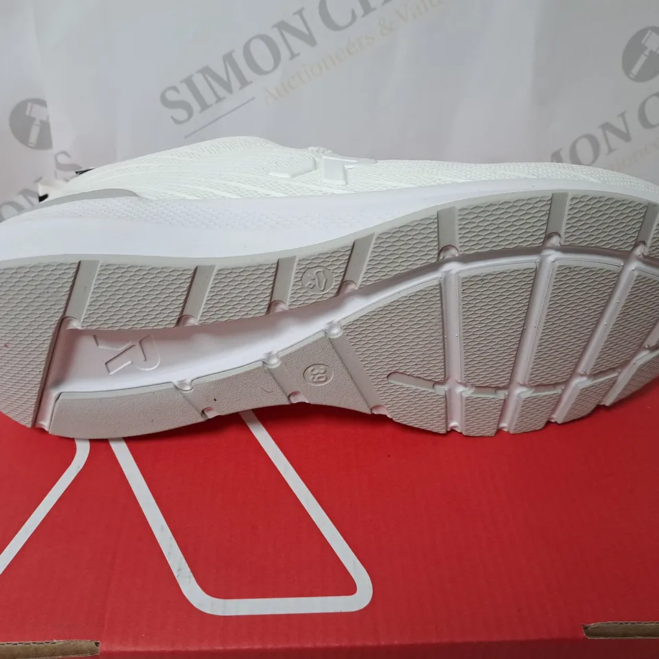 RIEKER REVOLUTION TRAINERS IN WHITE SIZE 6