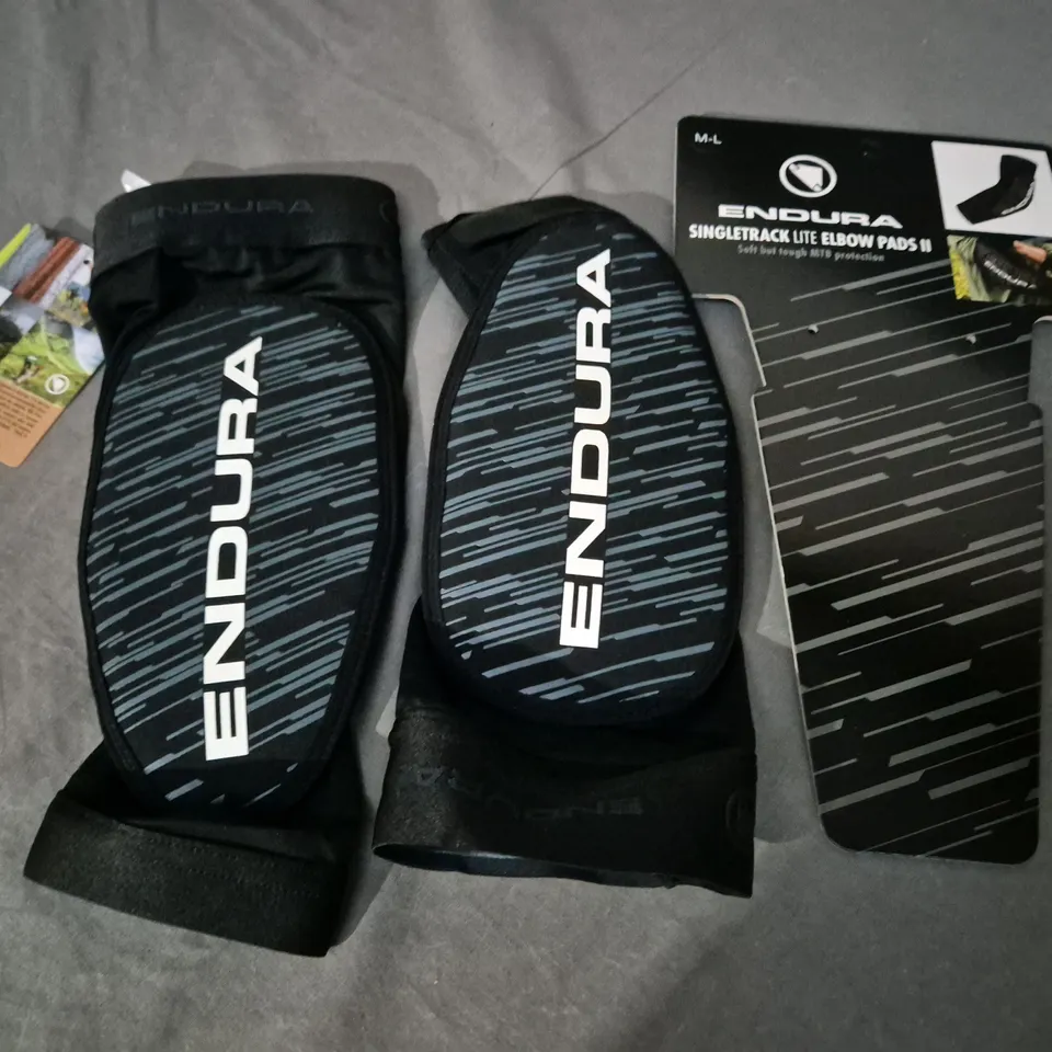 ENDURA SINGLETRACK LITE ELBOW PADS - M/L