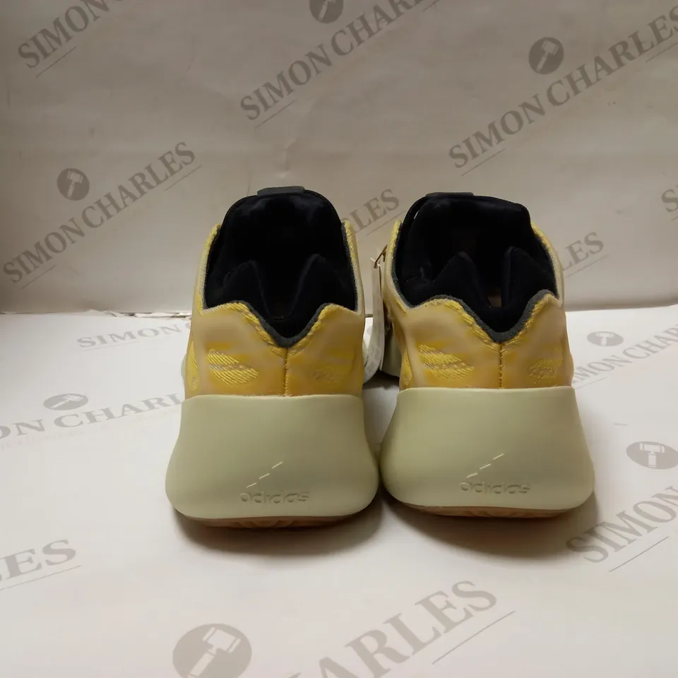 ADIDAS YEEZY 700 V3 SHOES SIZE 11 AND HALF 