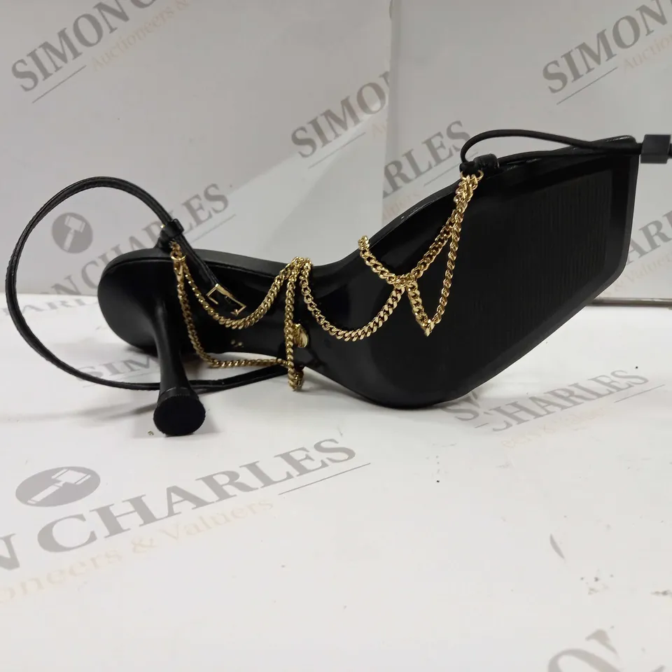 PAIR OF ZARA HIGH-HEEL SANDALS WITH CHAIN DETAIL UK SIZE 