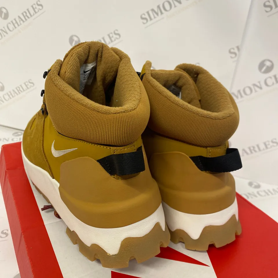 BOXED PAIR OF NIKE BROWN BOOTS SIZE 5.5