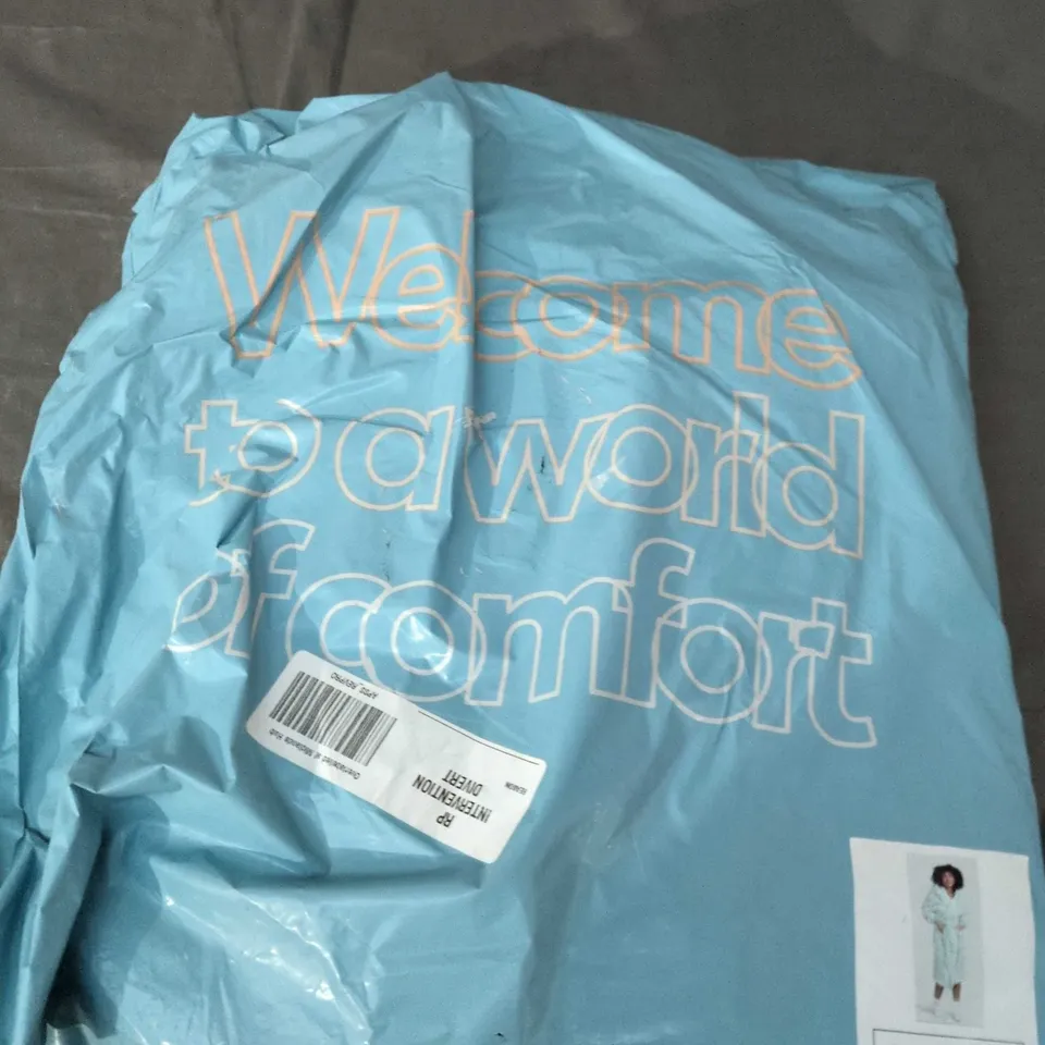 OOAC1386 BLUE FLUFFY BATH ROBE – S/M, BLUE