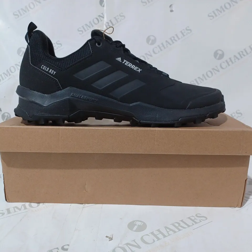 BOXED PAIR OF ADIDAS TERREX AX4 BETA SHOES IN BLACK UK SIZE 11.5