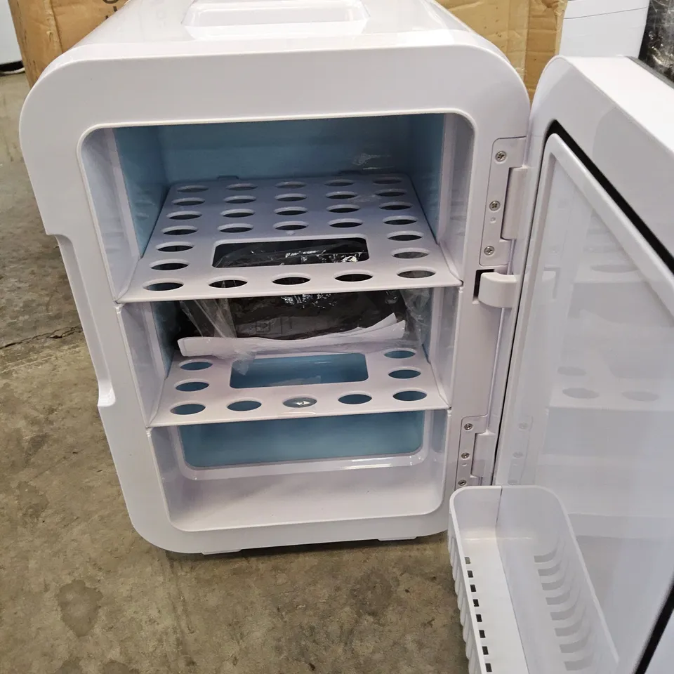 ATRAVESAR 12V MINI FRIDGE 10L WHITE