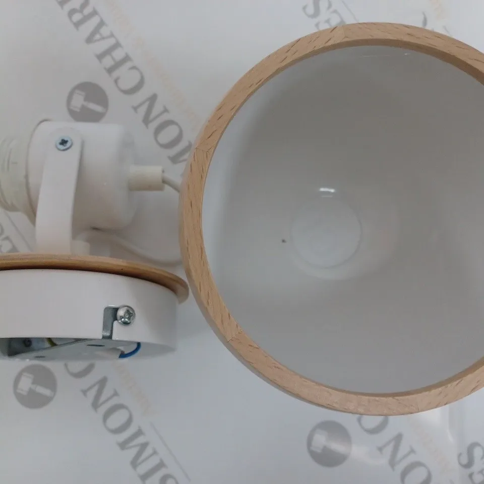BOXED DECOLAND 1 SPOTLIGHT WHITE OVAL CEILING/WALL