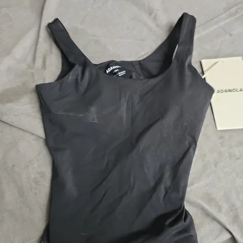 ULTIMATE TANK TOP – BLACK (XXS) + SUPREME BEANIE – RED