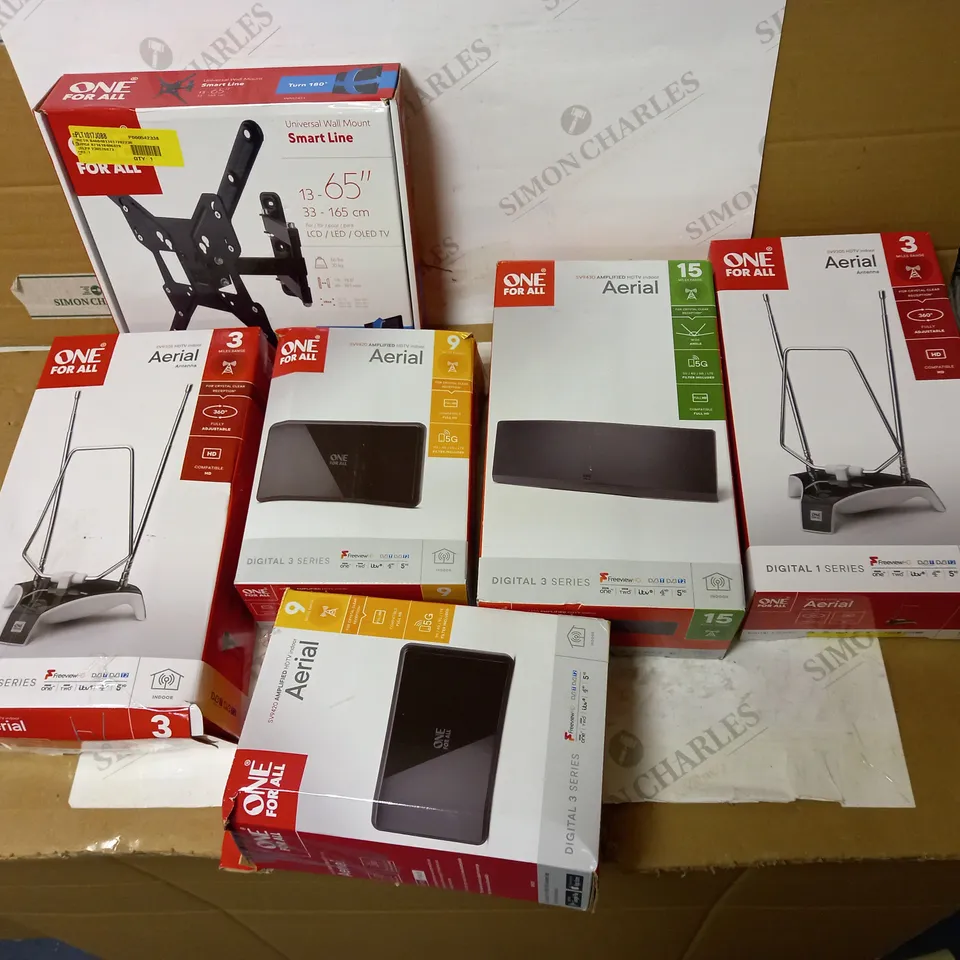 LOT OF APPROX. 6 ONE-FOR-ALL ITEMS TO INCLUDE AERIALS AND TV MOUNT