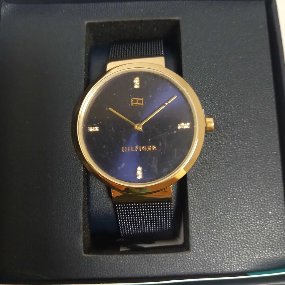 TOMMY HILFIGER LIBERTY NAVY STAINLESS STEEL MESH NAVY SUNRAY DIAL LADIES WATCH RRP £125
