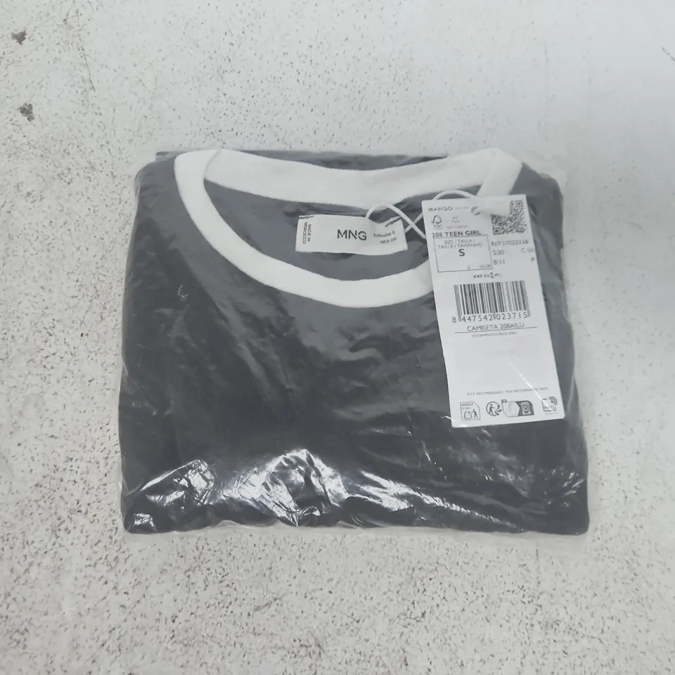 BAGGED MANGO ORGANIC COTTON CROP TOP IN DEEP NAVY/WHITE SIZE SMALL