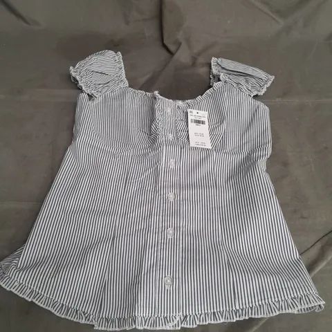 HOLLISTER PUFF SLEEVE BUTTON UP TOP IN NAVY STRIPE SIZE S