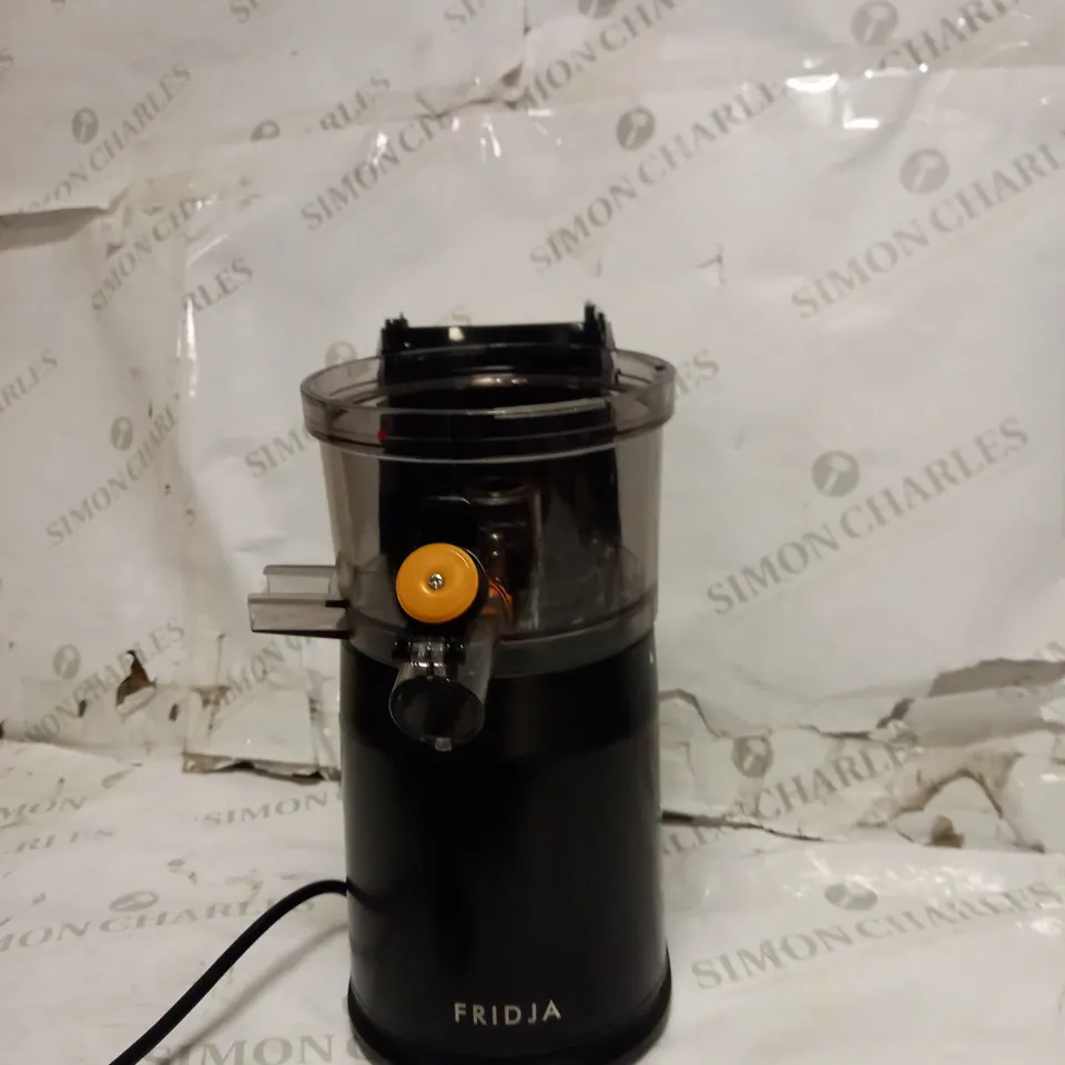 FRIDJA MASTICATING JUICER - BLACK (F1900)