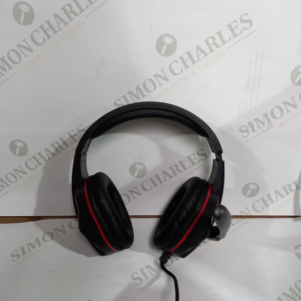 BOX OF APPROX 8 ASSORTED GAME WARE MULTIFORMAT GAMING HEADSET