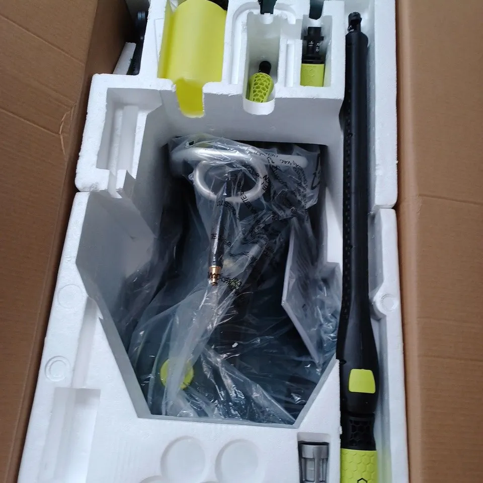 AVA MASTER P60 LARGE PRESSURE WASHER WITH GIGA BUNDLE ACCESSORY PACK - COLLECTION ONLY