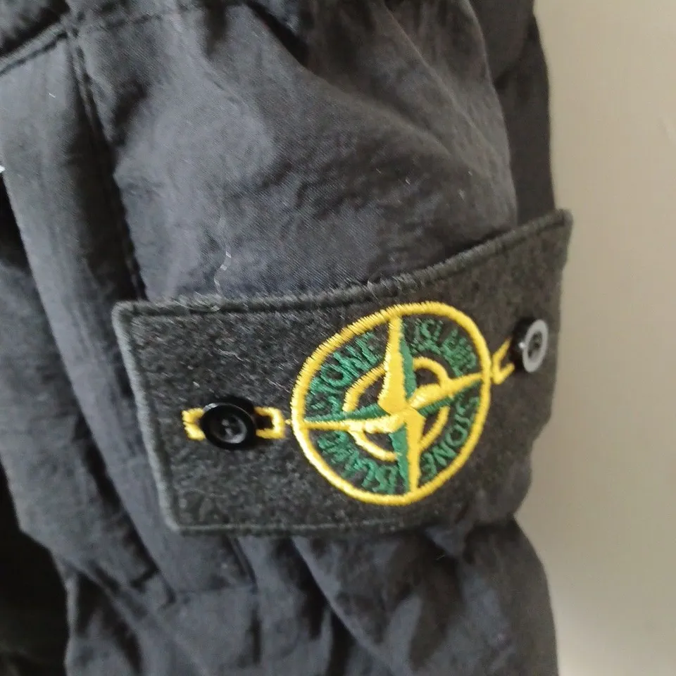 STONE ISLAND BOMBER WINTER COAT SIZE L 