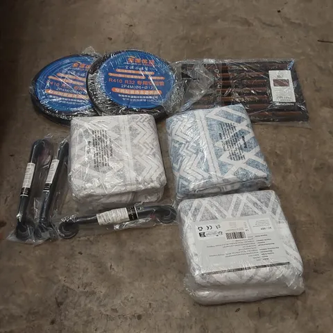 PALLET OF ASSORTED ITEMS INCLUDING: RUGS, WALL GRAB HANDLES, HVAC TUBES, DOOR MAT ECT