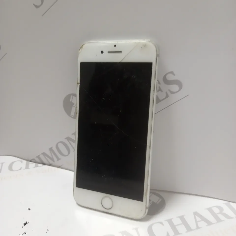 APPLE IPHONE 7 (A1778) SMARTPHONE