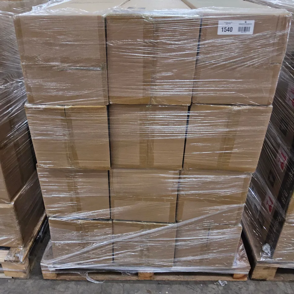 PALLET OF APPROXIMATELY 12 BRAND NEW BOXED 114cm SILVER TIPS TREE