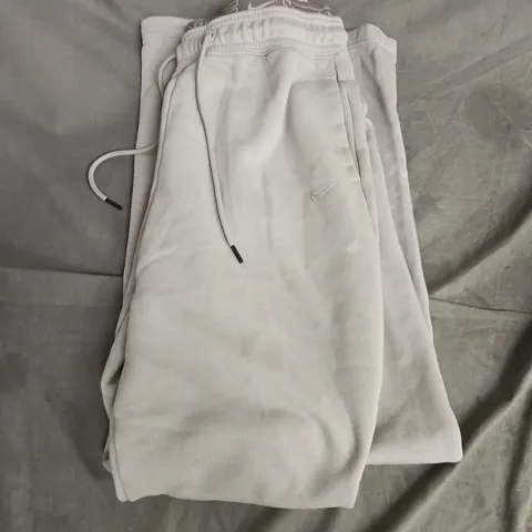 NIKE SWEATPANTS – LIGHT GREY, SIZE M