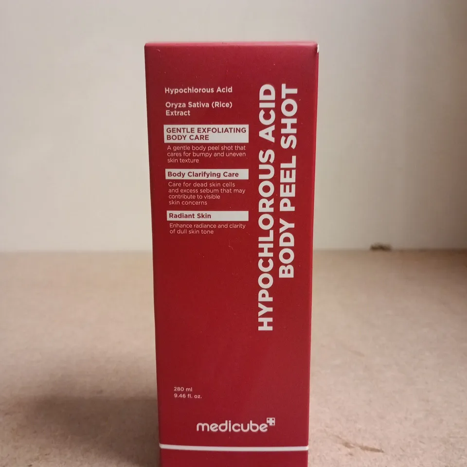 MEDICUBE HYPOCHLOROUS ACID BODY PEEL SHOT (280ML)