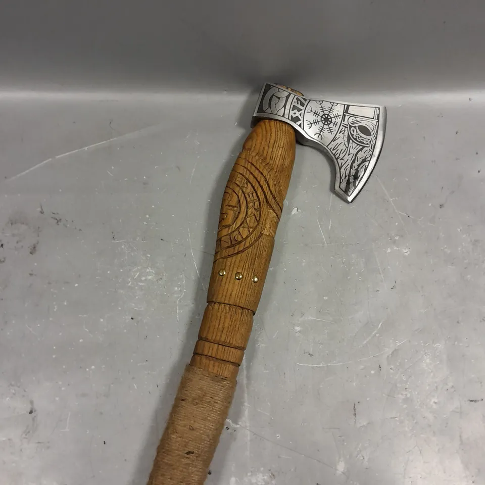 HANDCRAFTED VIKING DESIGN HATCHET - COLLECTION ONLY 