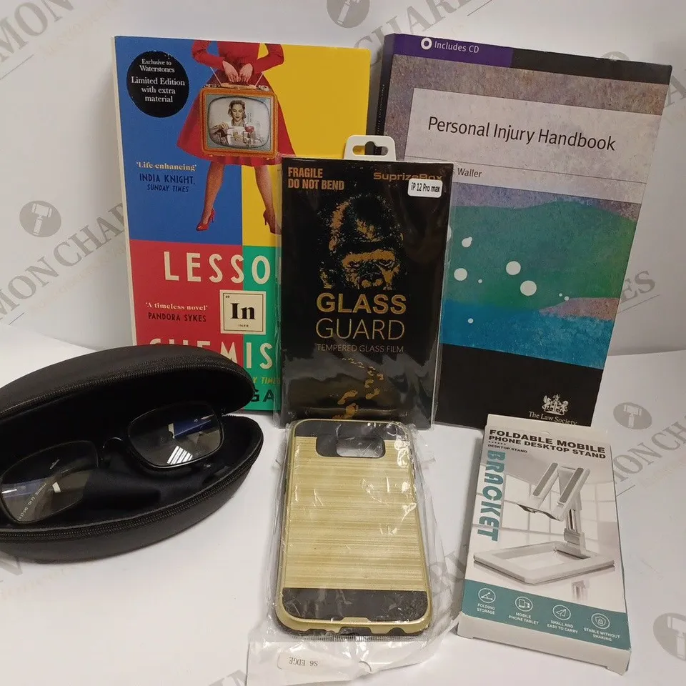 BOX OF APPROX 10 ITEMS INCLUDING LESSONS IN CHEMISTRY BOOK, GLASS GUARD PHONE SCREEN PROTECTOR AND FOLDABLE MOBILE STAND