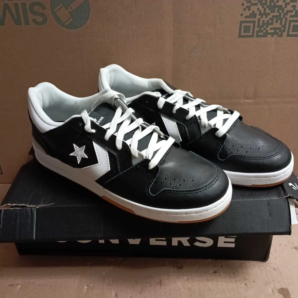 BOXED PAIR OF CONVERSE TRAINERS – BLACK/WHITE LOW-TOP - UK 10 