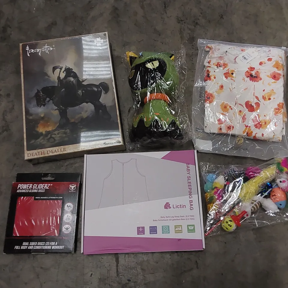 PALLET OF ASSORTED HOUSEHOLD ITEMS AND CONSUMER PRODUCTS. INCLUDES TOYS, CAT TOYS, CLOTHES, PLUSH ETC 