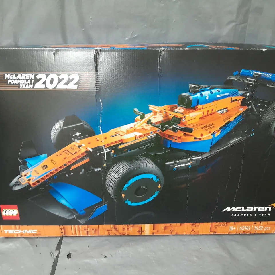 BOXED LEGO TECHNIC MCLAREN FORMULA 1 RACE CAR 2022 (42141)