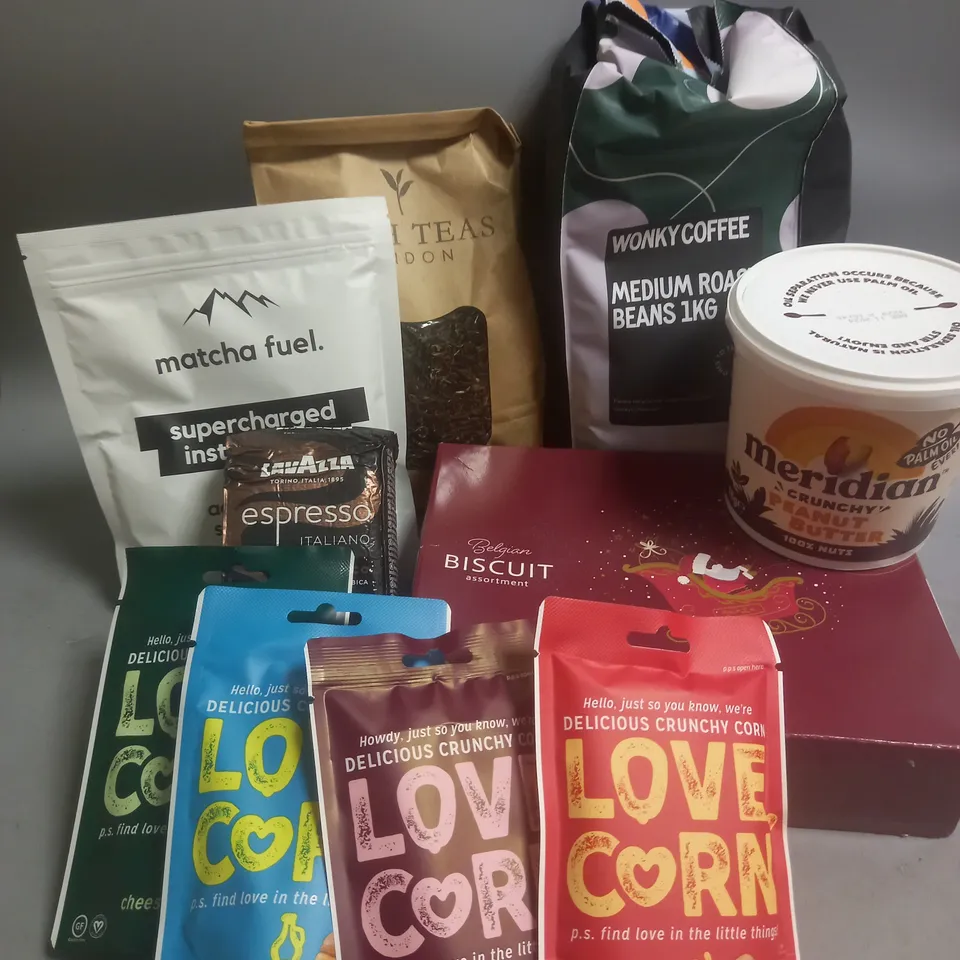 BOX OF APPROX 10 ASSORTED FOOD ITEMS TO INCLUDE - WONKY COFFEE BEANS 1KG -MERIDIAN CRUNCHY PEANUT BUTTER - BELGIAN BISCUIT ASSORTMENT ETC