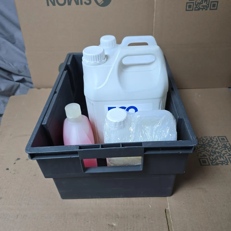 TOTE OF APPROXIMATELY 3 ASSORTED ITEMS TO INCLUDE ECO VER 5L, METHOD WASHING UP LIQUID, CREME PEROXIDE ETC