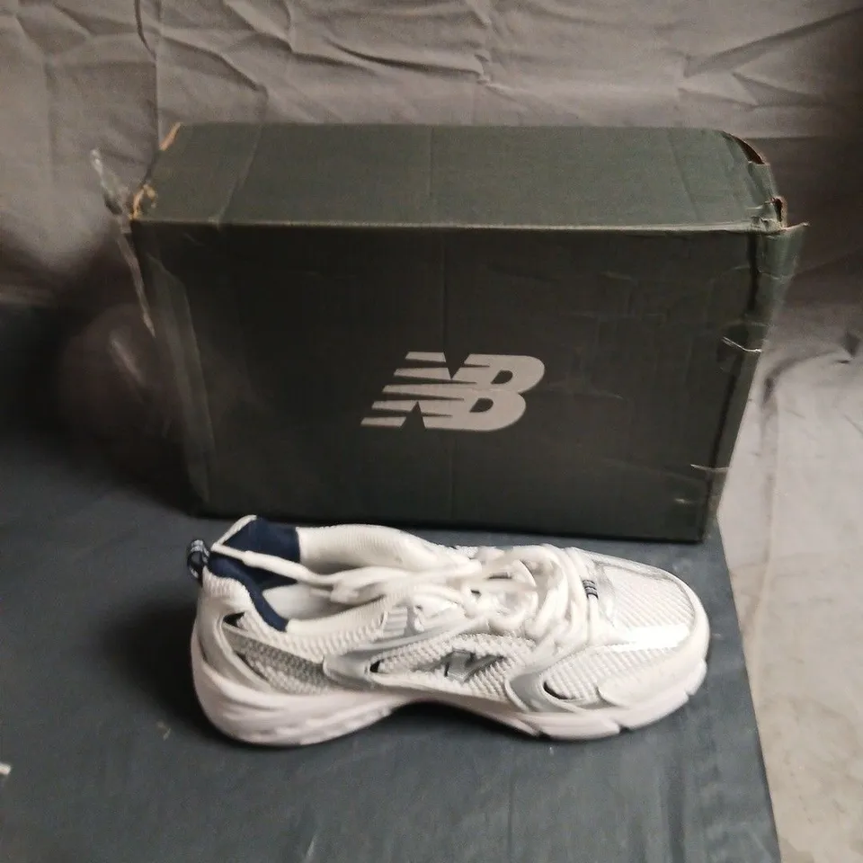 NEW BALANCE RUNNING SHOES – WHITE/GREY, BOXED - UK 6 