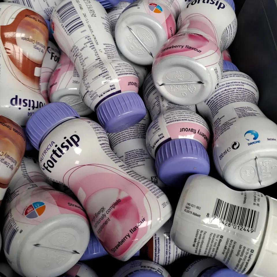 BOX OF APPROXIMATELY 20 BOTTLES OF NUTRICIA FORTSIP