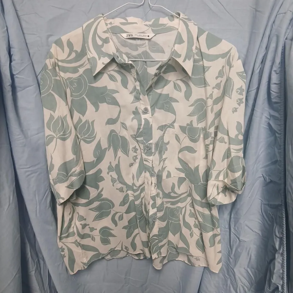 ZARA WOMEN'S BUTTON-DOWN SHIRT AND PANT TWO PIECE SET – TROPICAL LEAF PRINT, MOROCCO