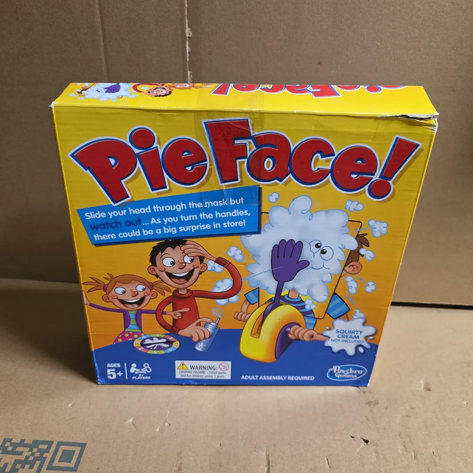 PIE FACE! GAME – BOXED HASBRO GAMING