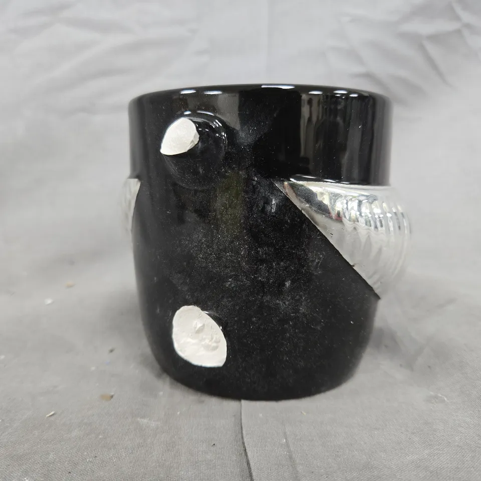 HARRY POTTER SEEKER SHAPED MUG