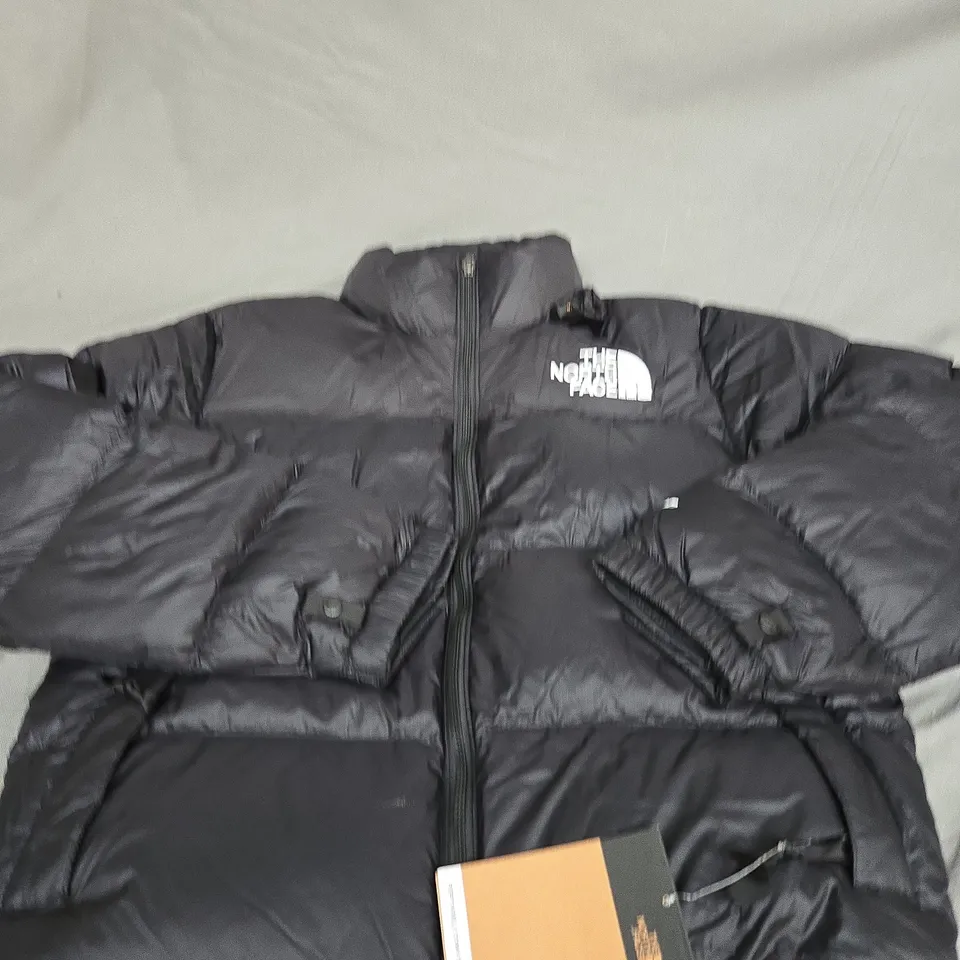 THE NORTH FACE 1996 RETRO JACKET SIZE SMALL